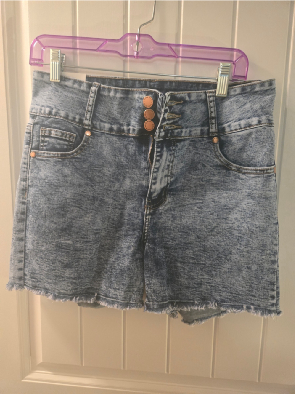 Women's Love You Acid Wash Denim Jean Shorts Blue Size 11